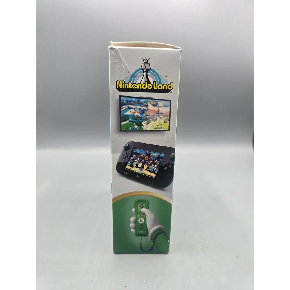 Nintendo Land Wii U Luigi Green Wii Remote Plus Controller Bundle Game CIB